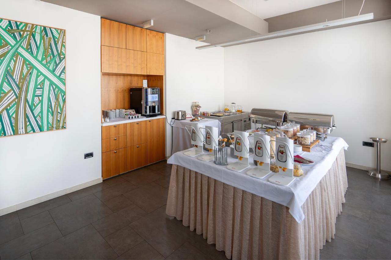Hotel Vrilo - Adults Only Postira Bagian luar foto